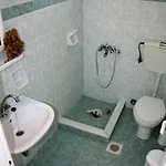 Kolona 3* Μικρή Βίγλα