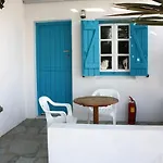 Kolona Ξενοδοχείο με διαμερίσματα 3*