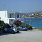 Ξενοδοχείο με διαμερίσματα Kolona 3*