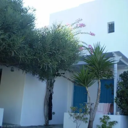 Aparthotel Kolona Studios 3*