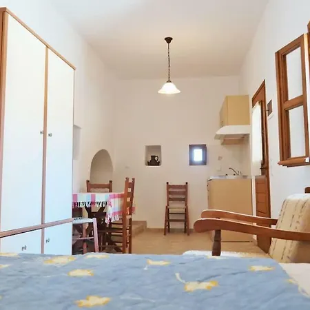Kolona Aparthotel 3*